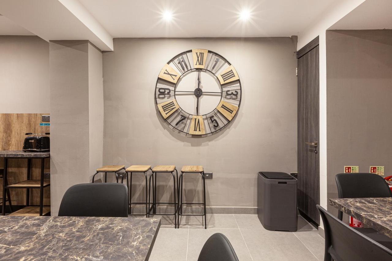Charming,Comfortable And Centrally Located Group Accomodation グジラ エクステリア 写真